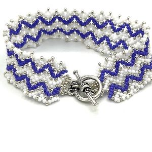 HAND CRAFTED Zigzag Bracelet Purple and White Seed Beads